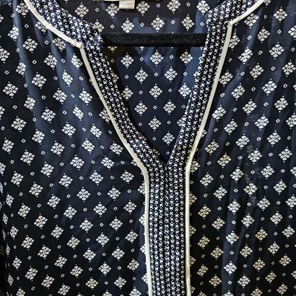 LOFT Navy Diamond Print Long Sleeve Chiffon Top - Size Small - Picture 3 of 6